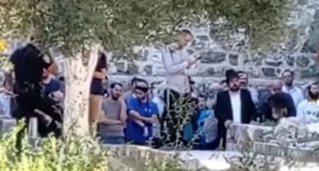 مستوطنون يقتحمون باحات الاقصى